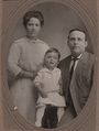 1913 - Edward Scheele Lydia Jaus Roland Scheele.jpg